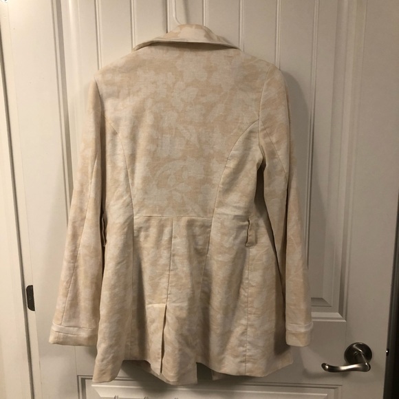 Jacket - Picture 3 of 7